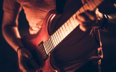 ¿Por qué ya no triunfan las canciones con guitarra?